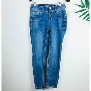 Wallflower Juniors Luscious ankle Jeans 3